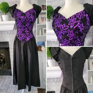 Vintage 1980's Sequin sweetheart neckline puff sleeve Prom Dress purple black